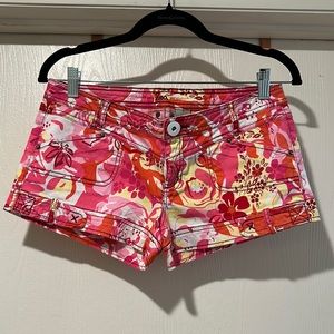 Ladies size 7 shorts by ZCO Jeans